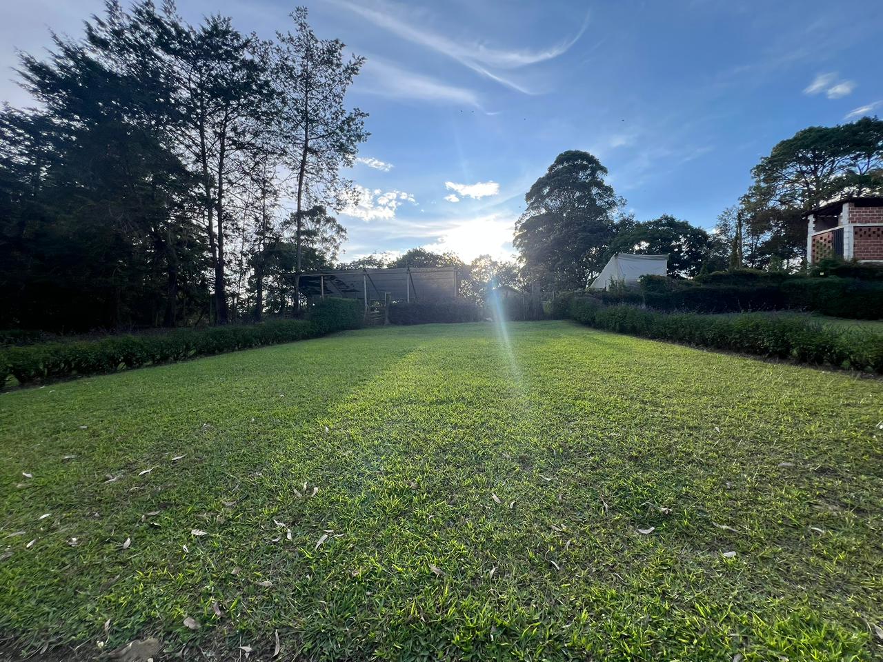 VENTA DE LOTE EN UNIDAD CERRADA EN LLANOGRANDE 