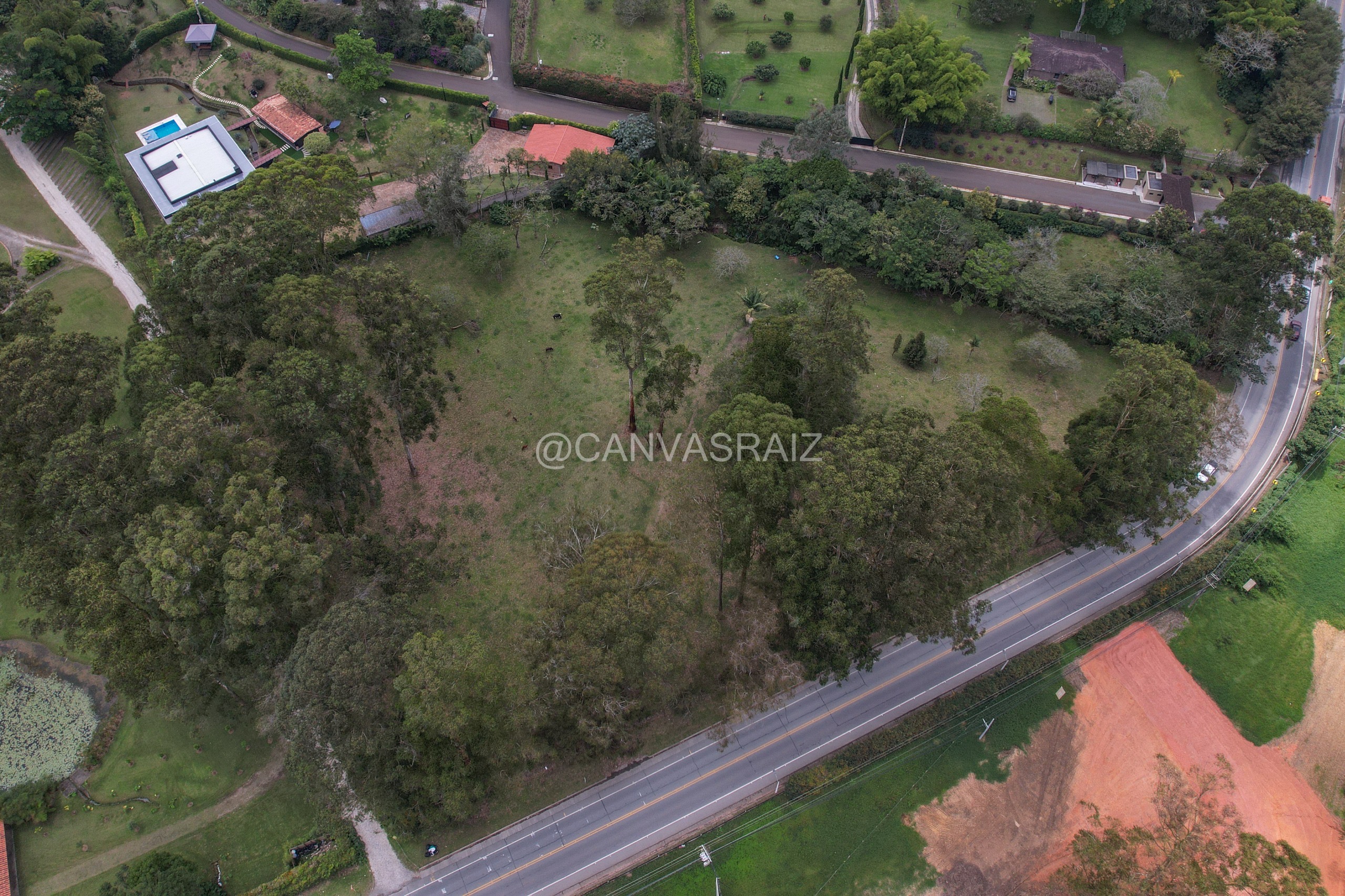 Lote independiente de Uso mixto en Llanogrande