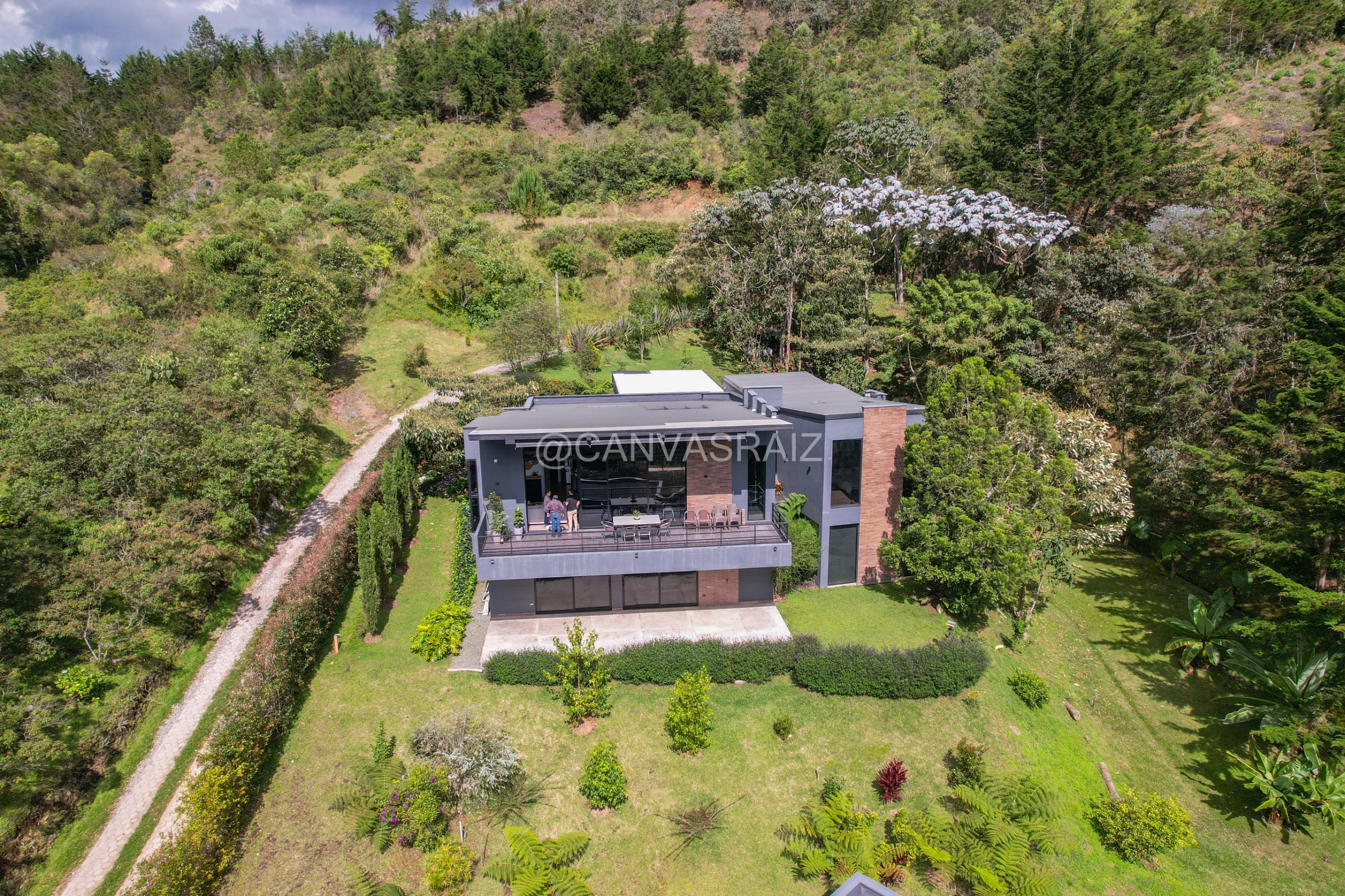 VENTA DE CASA CAMPESTRE EN CONDOMINIO EL RETIRO