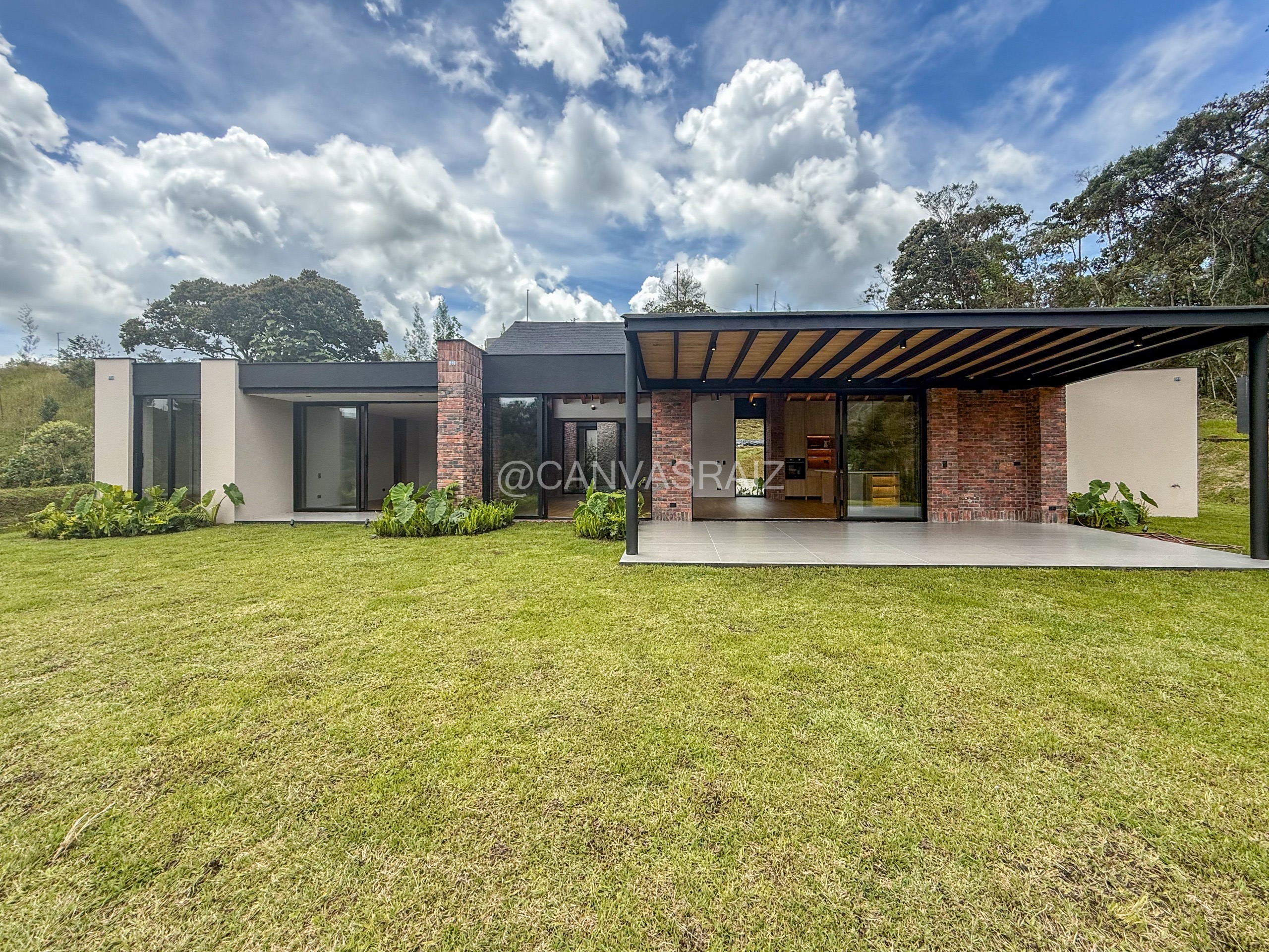 Casa campestre para estrenar en parcelación en El Retiro