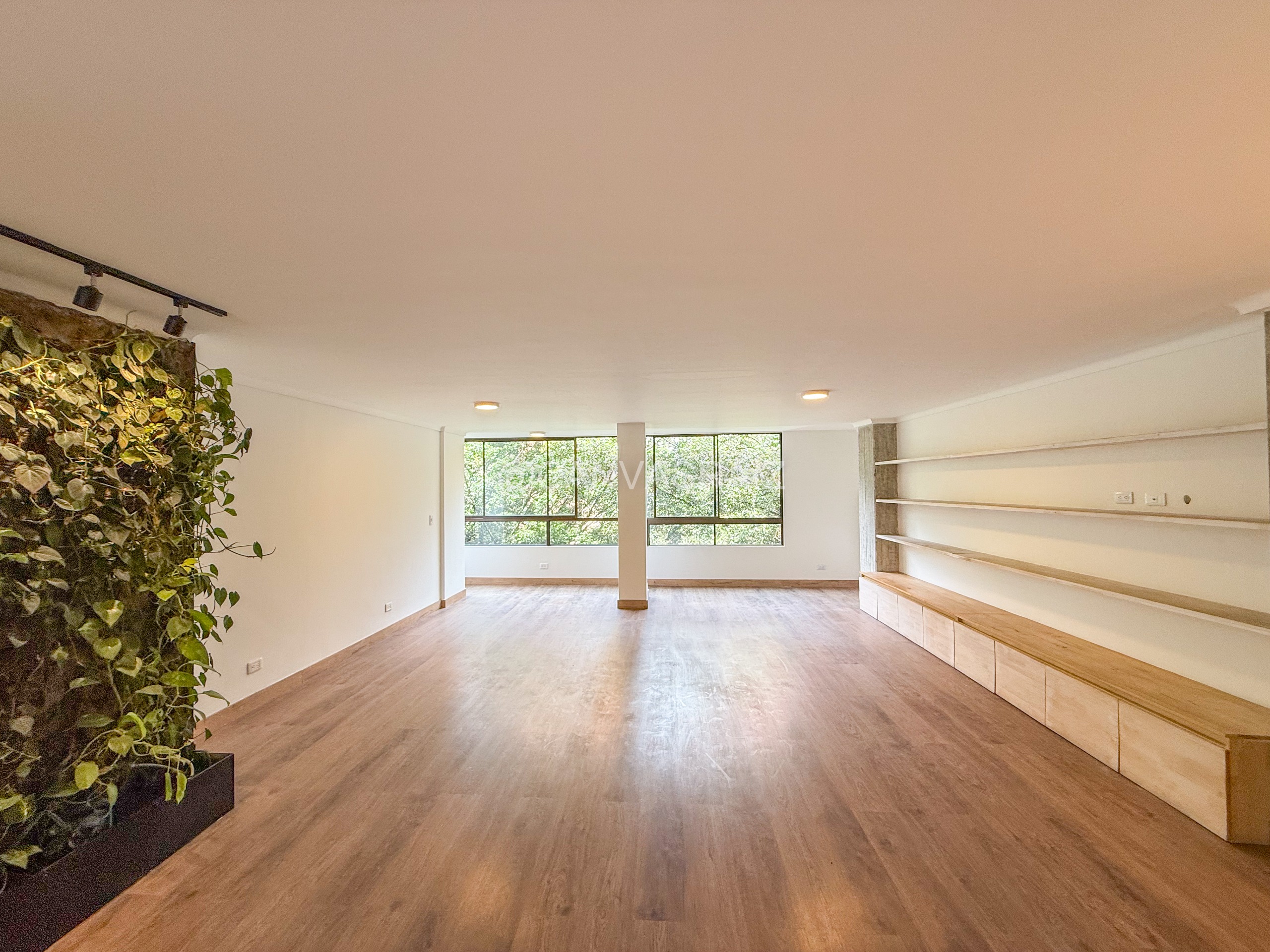 VENTA DE APARTAMENTO REFORMADO EL POBLADO