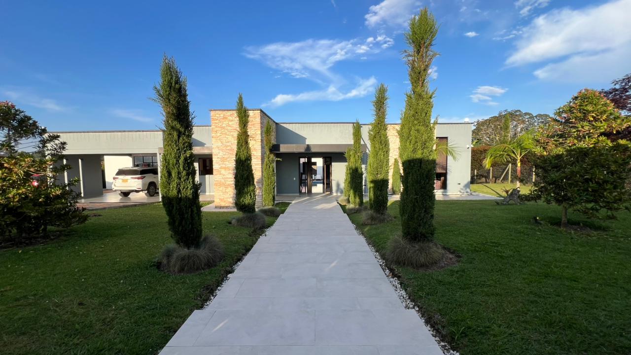 EN VENTA CASA MODERNA -PARCELACIÓN VÍA SAN ANTONIO – LA CEJA