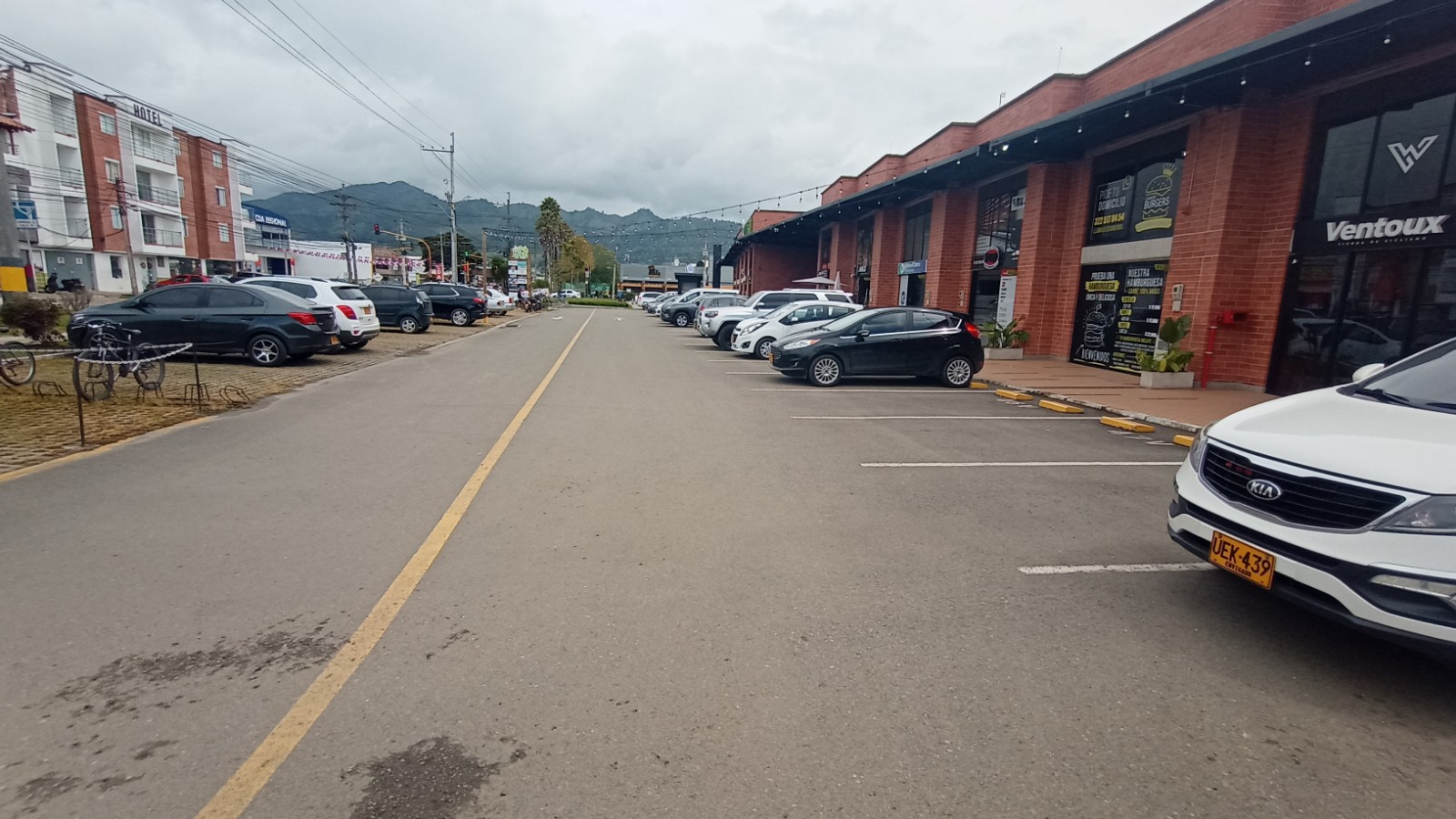 Venta de Locales Comerciales Mall La Ceja - Imagen 2