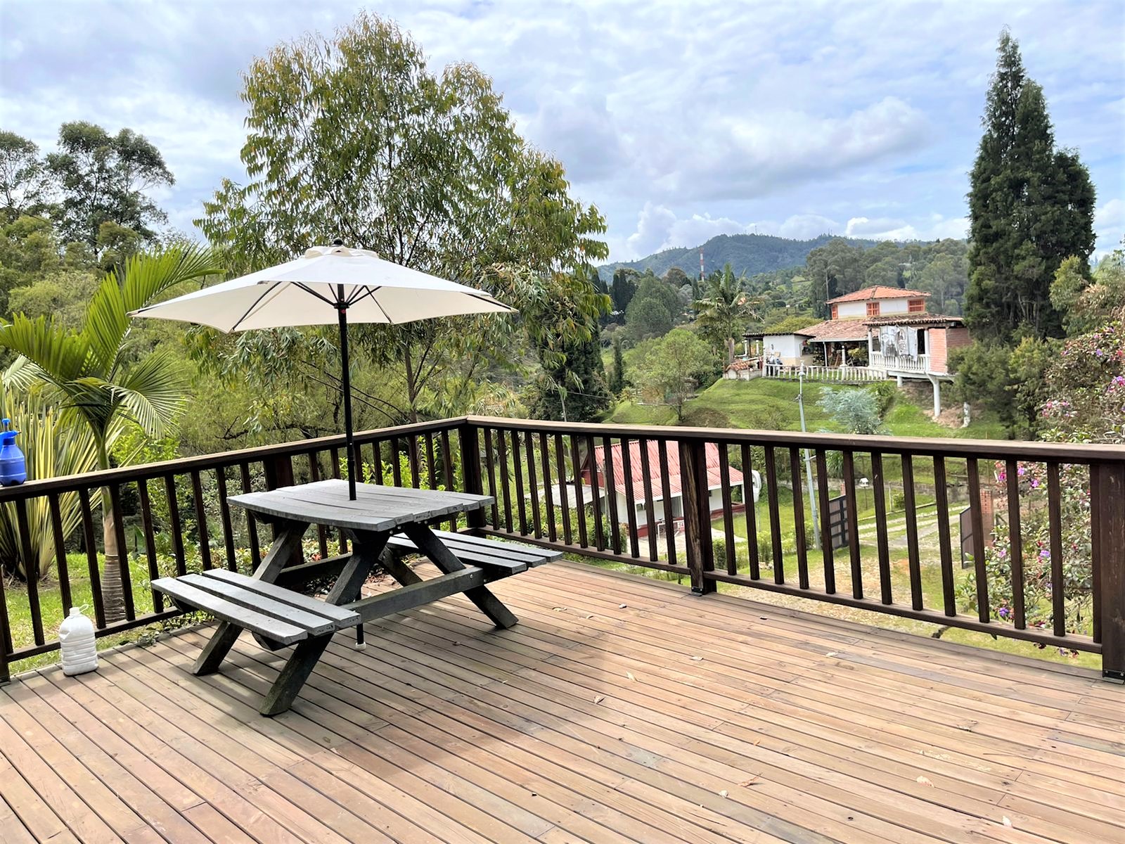 Lote Independiente con Cabaña Sector La Hondita - Imagen 2