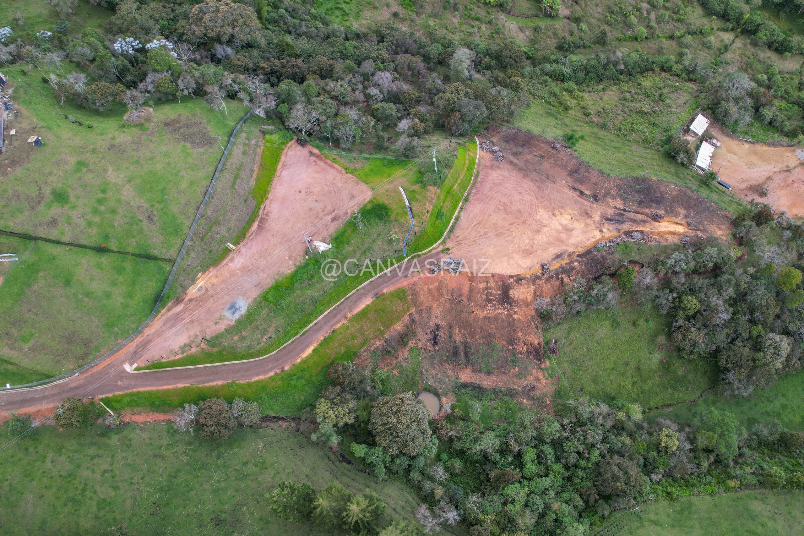 LOTE INDEPENDIENTE SECTOR AEROPUERTO