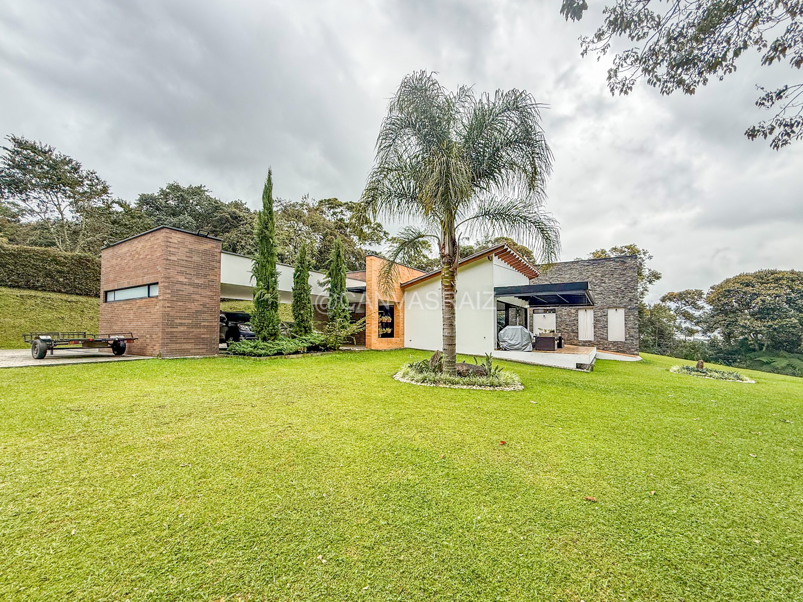 CASA CAMPESTRE EN PARCELACIÓN VÍA SAN ANTONIO - LA CEJA