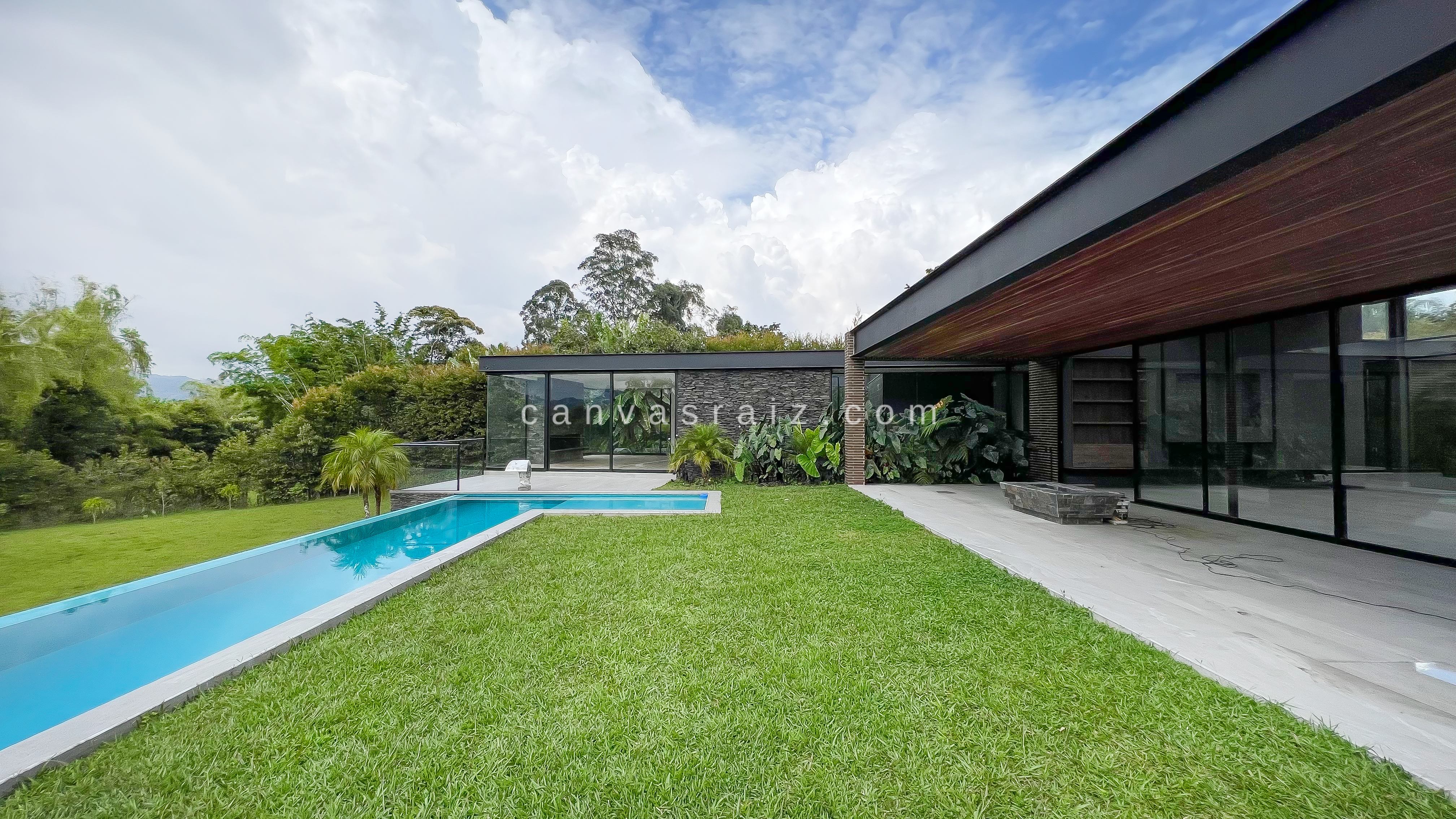 Casa Campestre con Piscina Llanogrande