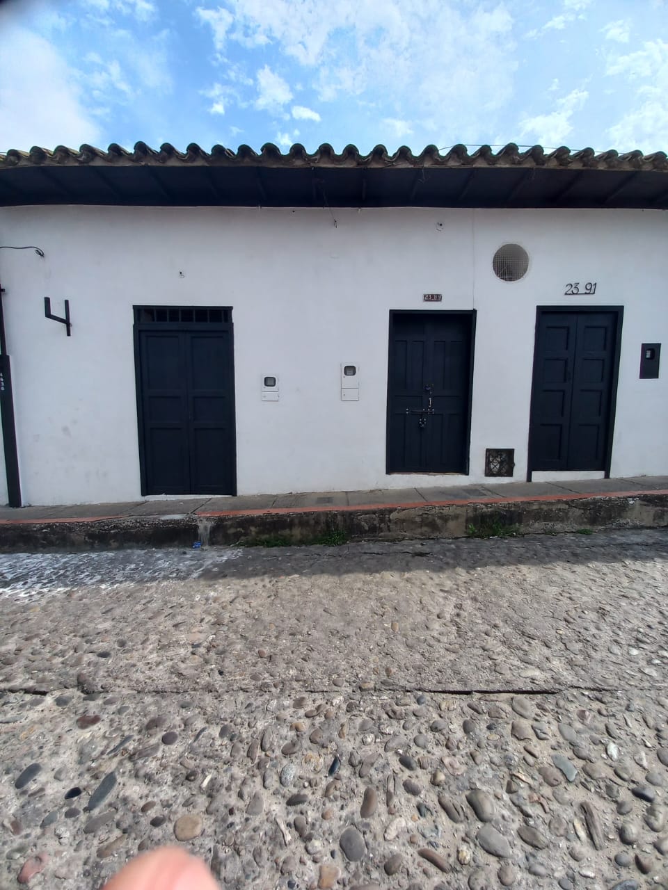 VENDO CASA GIRON CENTRO