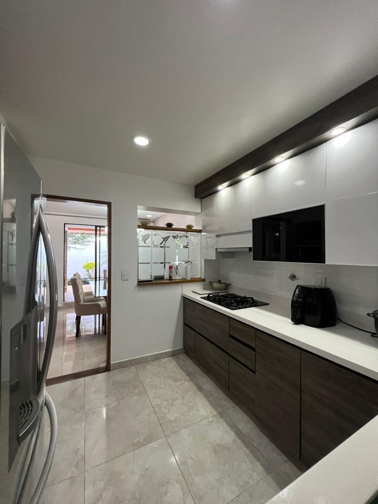Foto 4 de casa en el poblado
