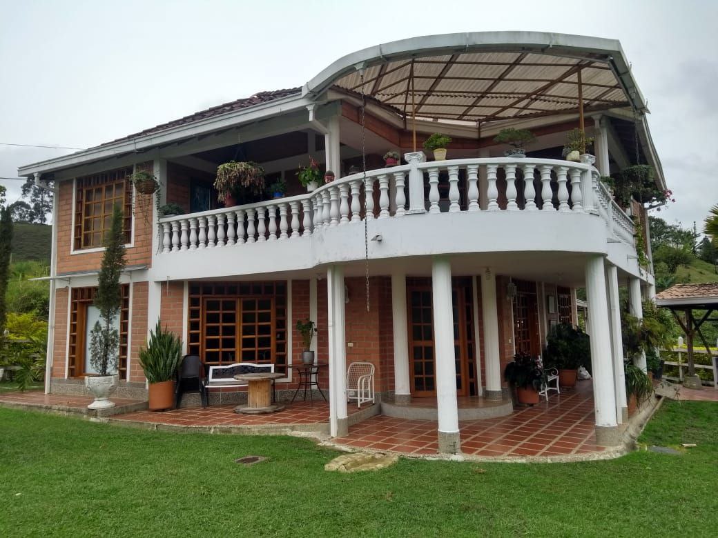 Finca en el peñol vereda horizontes