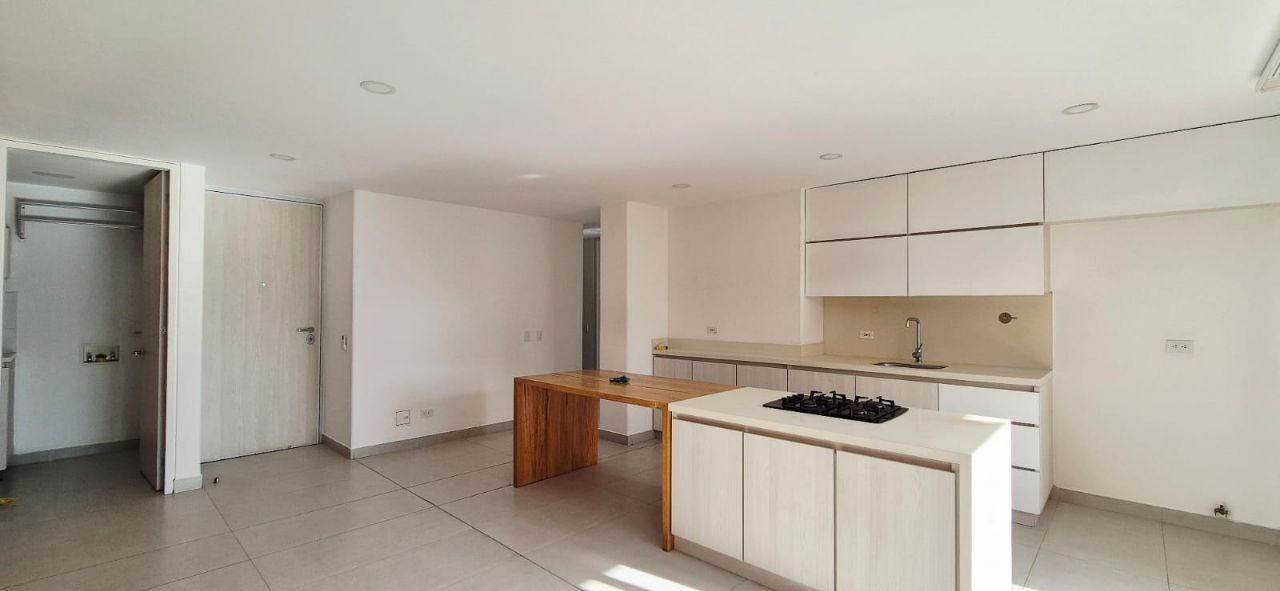 Apartamento en Cumbres, Envigado, Antioquia