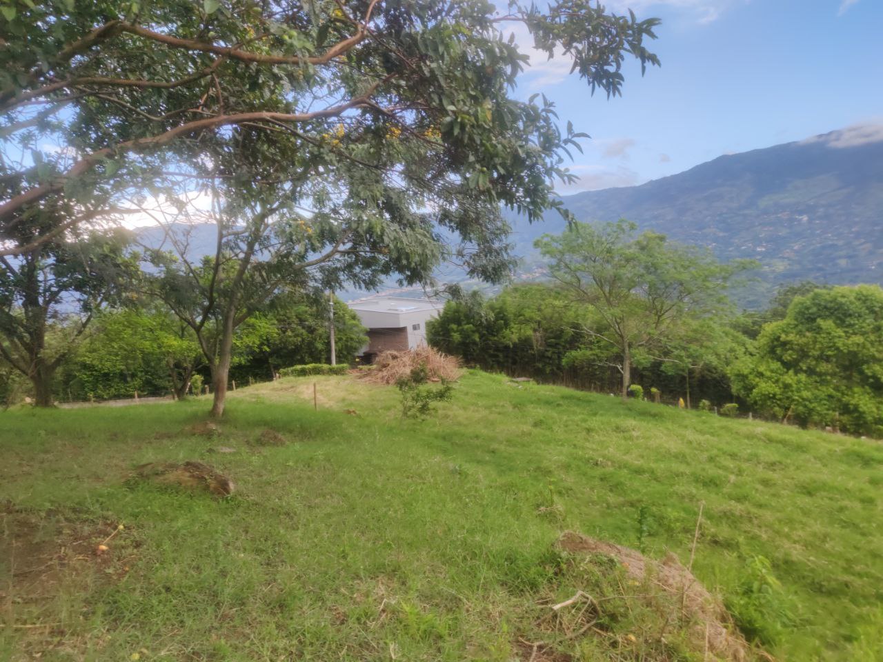 Lote en girardota excelente ubicación hermosa vista