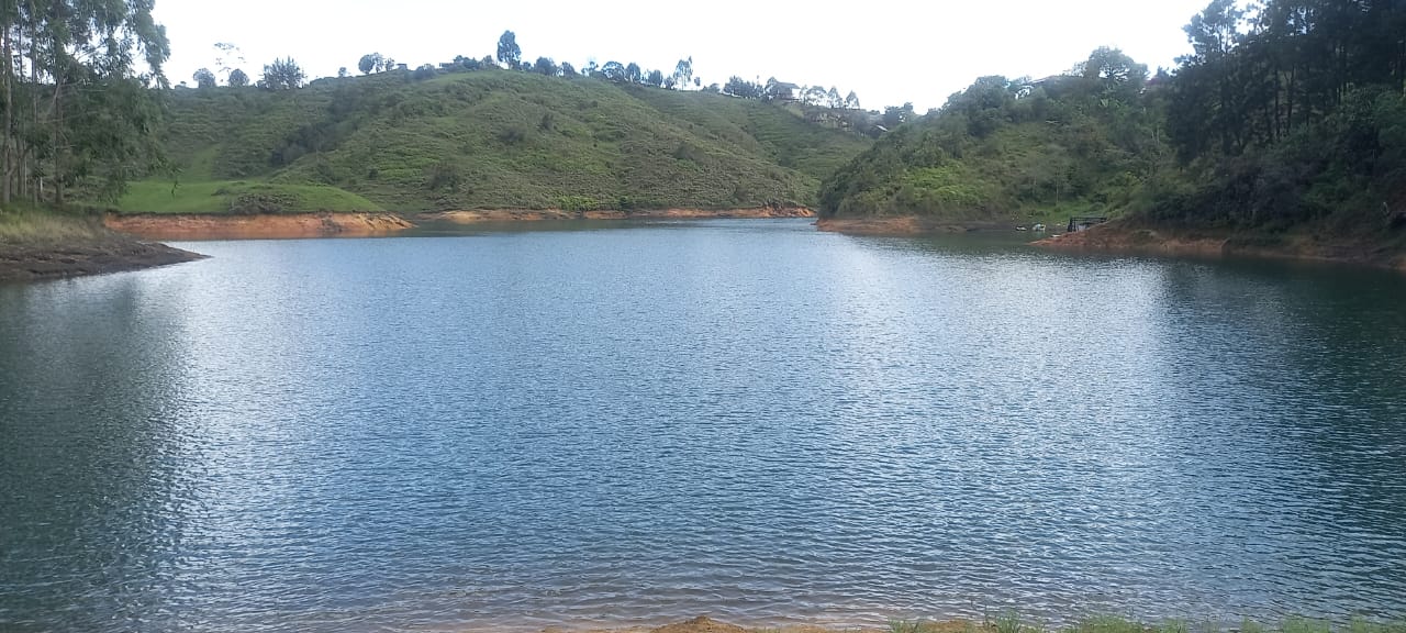 Lote en el peñol vereda la chapa