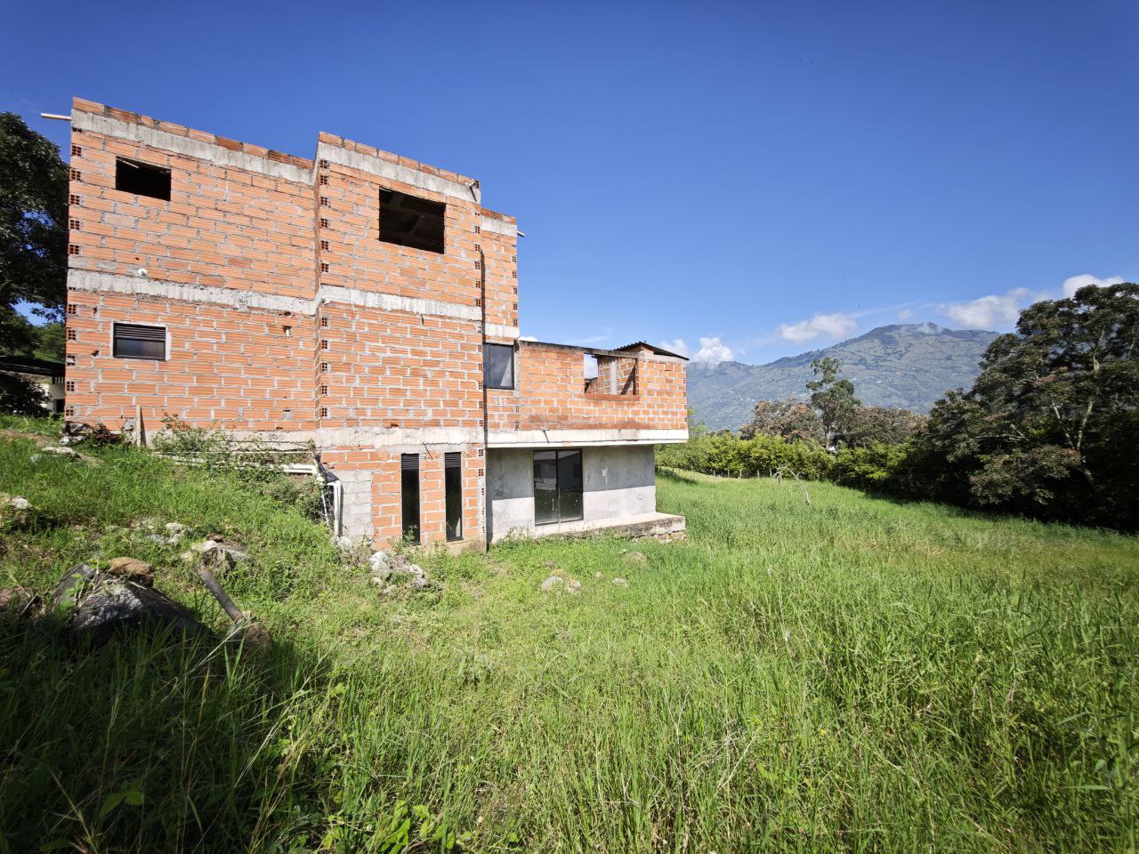 Finca en girardota vereda el totumo para terminar