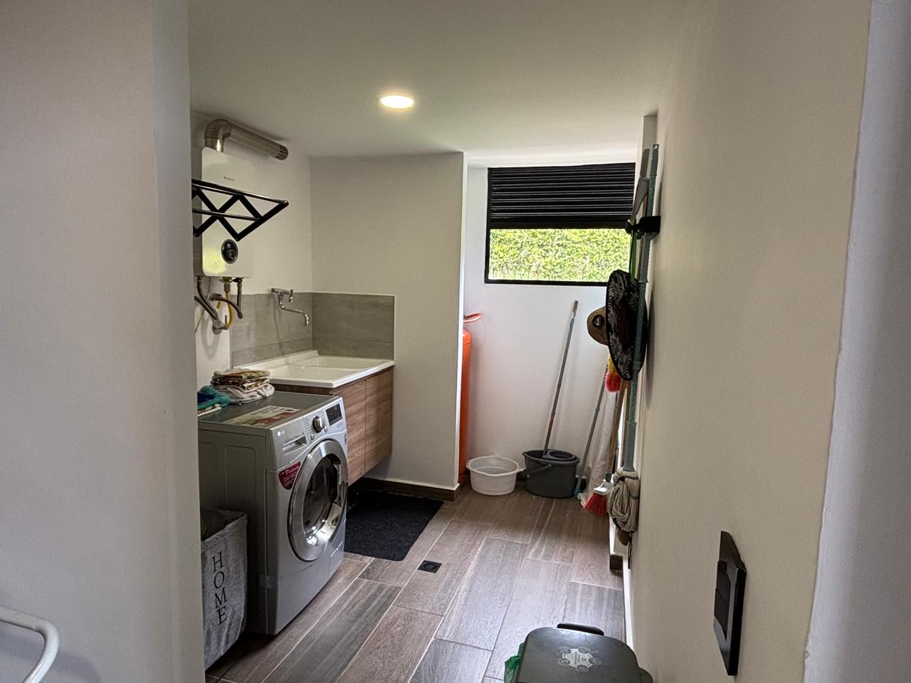 Foto 4 de Casa moderna en Copacabana parcelación