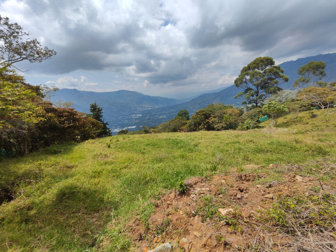 Lote en girardota vereda portachuelo