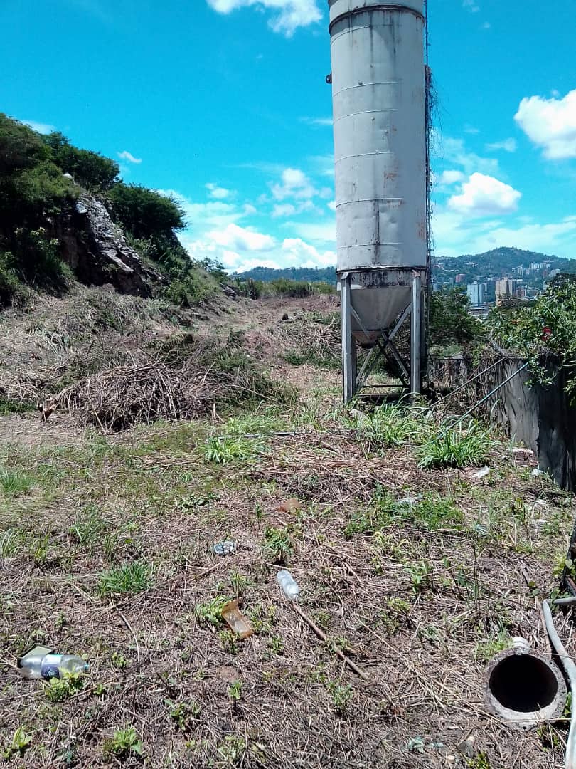 Se vende terreno 4376m² en Lomas de Prados del Este 2