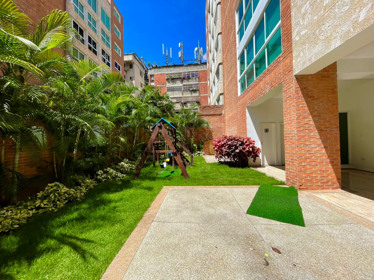 Se Vende PentHouse 303m² 3h+1s/5b+1s/3p Campo Alegre - Otras fotos