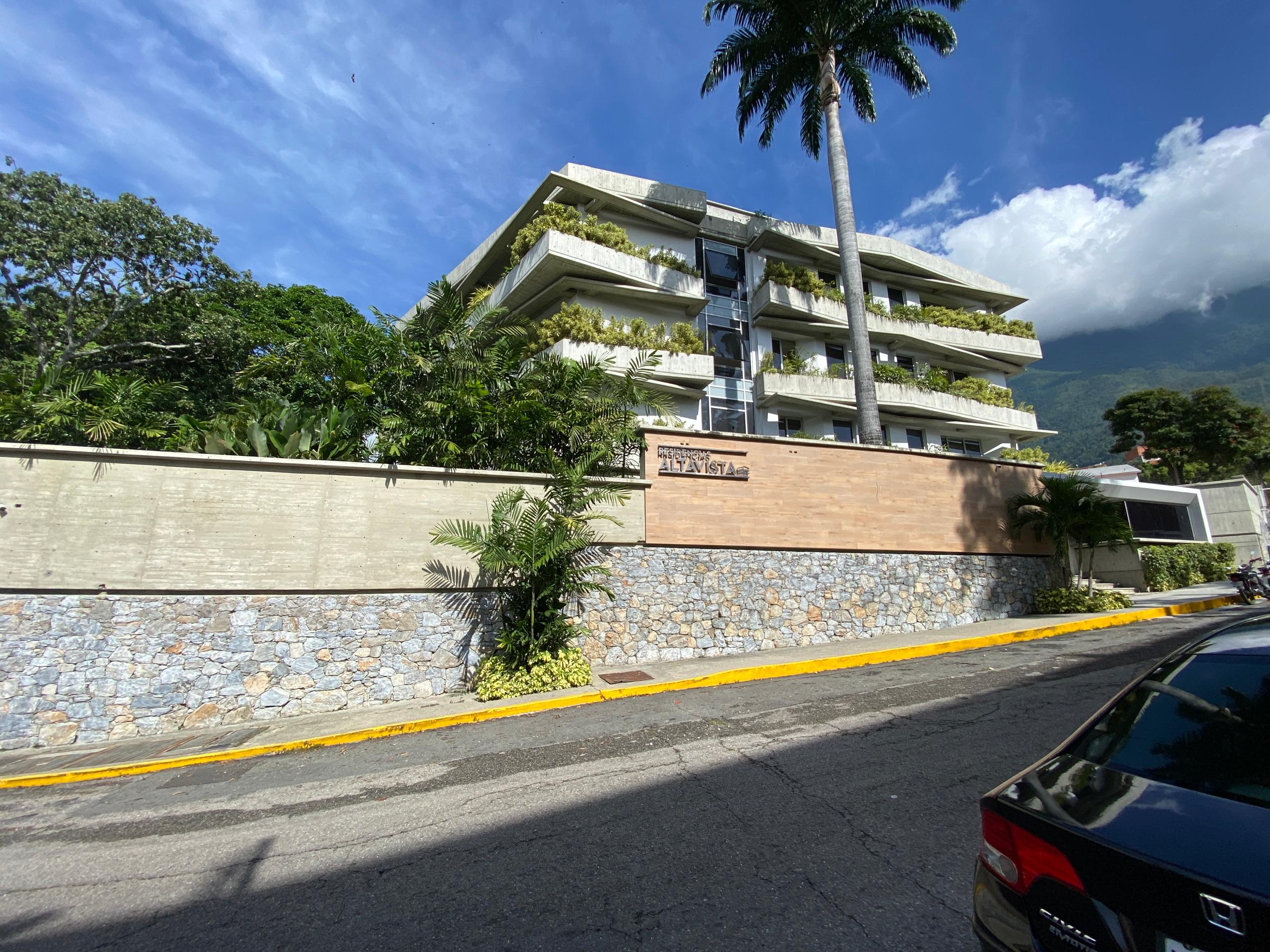 Se Vende PB 709m² 3h+2s/6b+2s/5e Altamira - Otras fotos