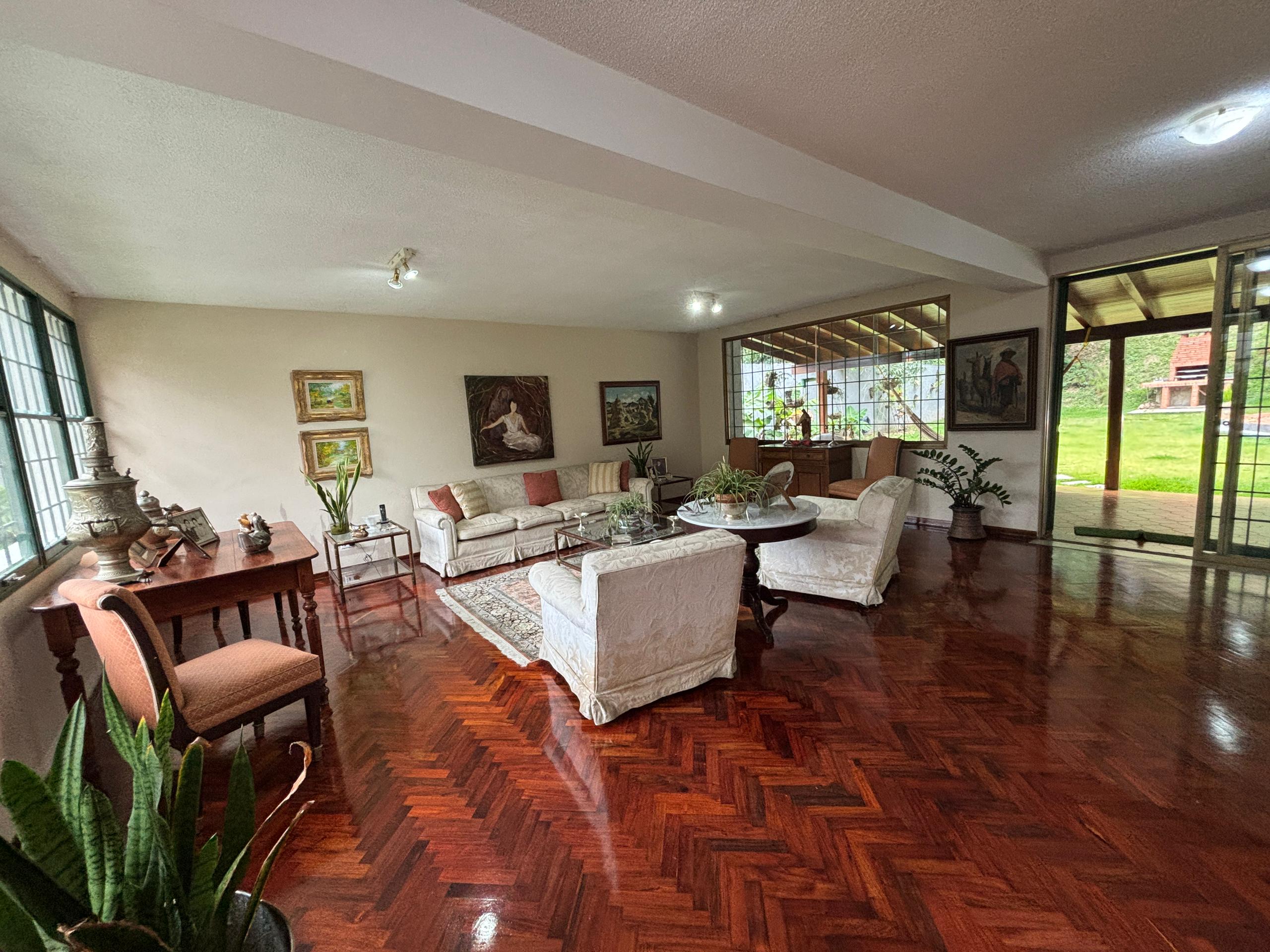 Se vende casa 902m² 4h+s/4b+s/5p Caurimare - Otras fotos