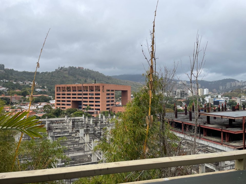 Se vende casa La Tahona 641m² - 5h+s/7b+s/4pe 3