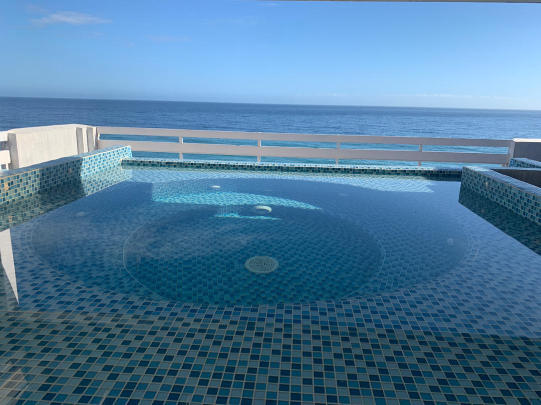 Se Vende  Apto 660m² 4h+1s/6b+1s/4p  Tanaguarenas - Otras fotos