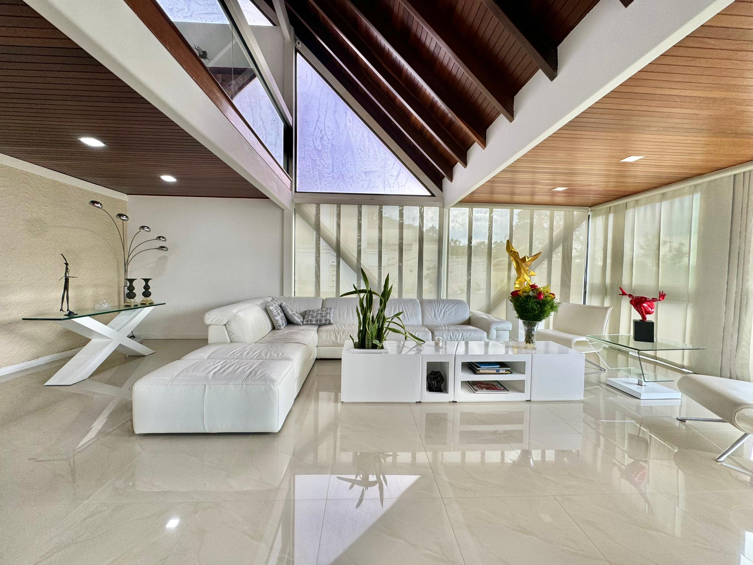 Se vende casa 1100m² 5h/ 7b/ 10e Las Marías - Otras fotos