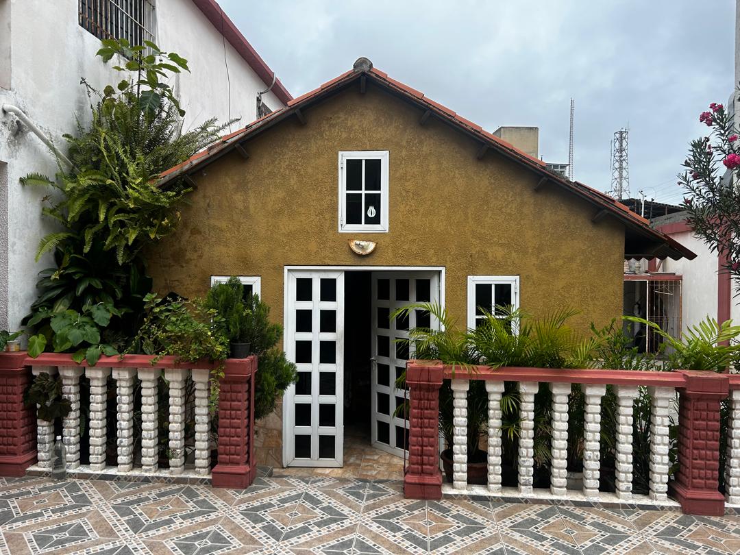 Se vende casa 627m² 6h/6b/6e Catia la Mar - Otras fotos