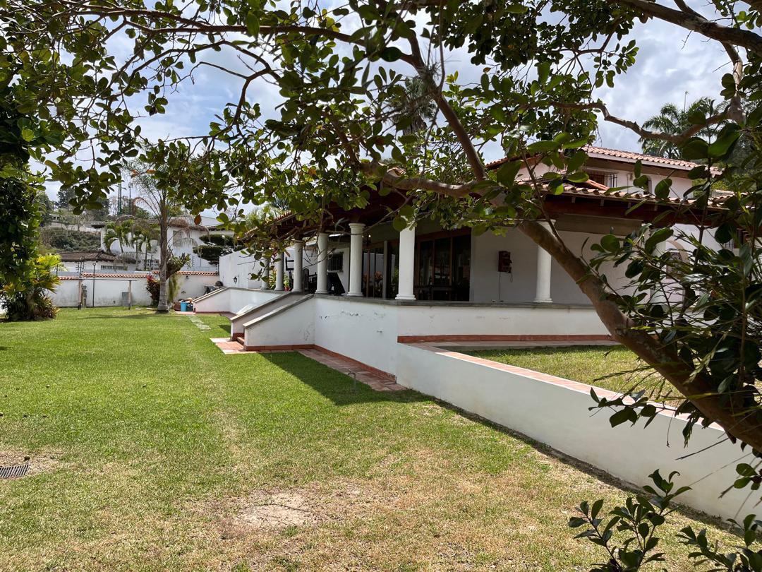 Se vende casa 1300m² 5h+1s/5b+1s/5p La Lagunita - Otras fotos
