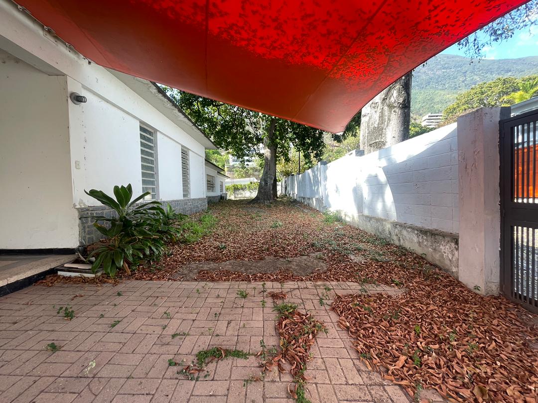 Se vende terreno 1016m² Altamira 4