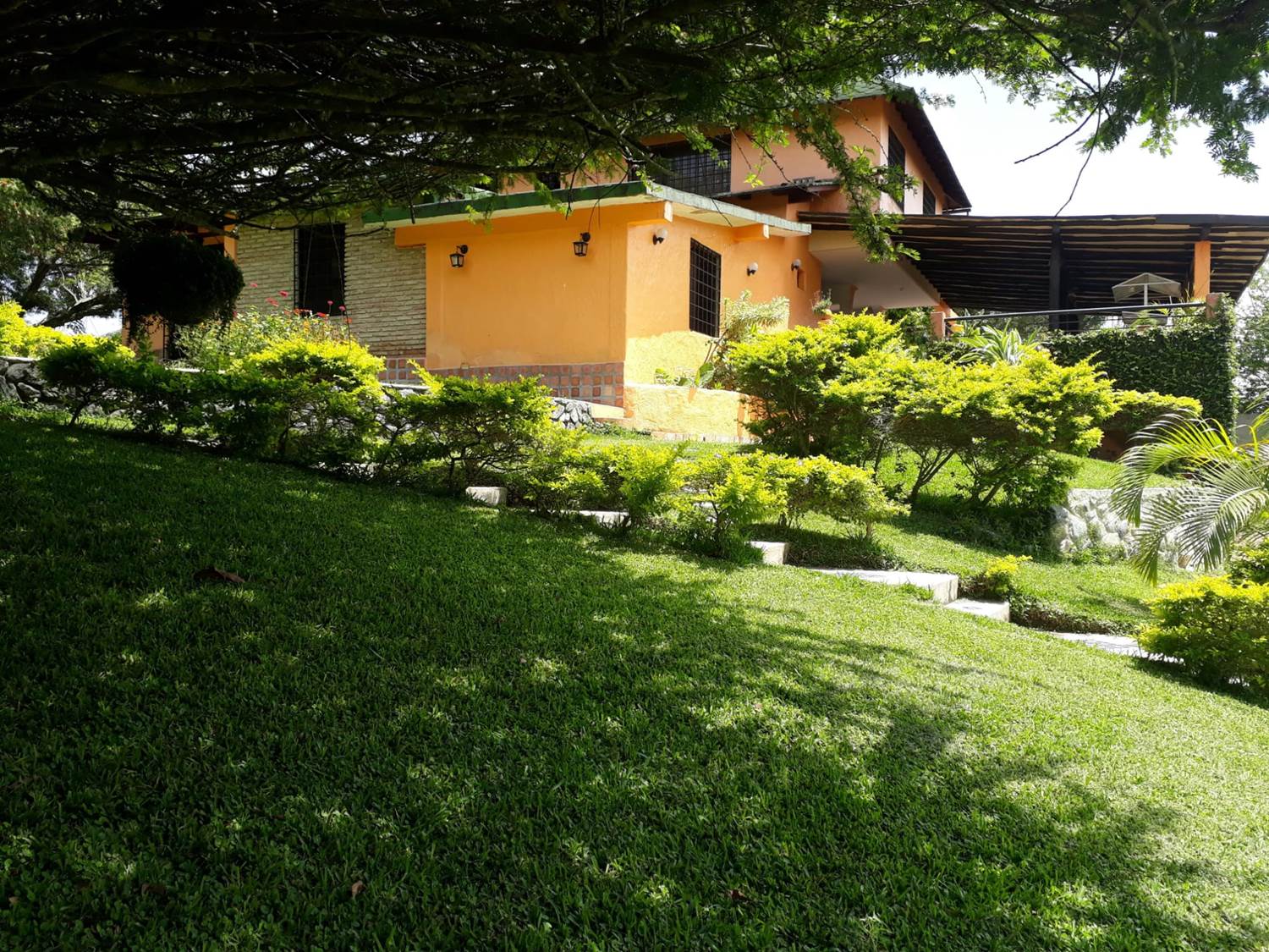 Se vende casa 4000m²  3h+s∕3b+s∕28p en Barquisimeto - Otras fotos