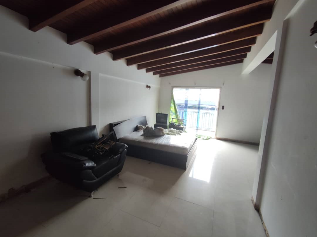Se vende casa 500m²  5h+s∕7b+s∕3p en El Marques - Otras fotos