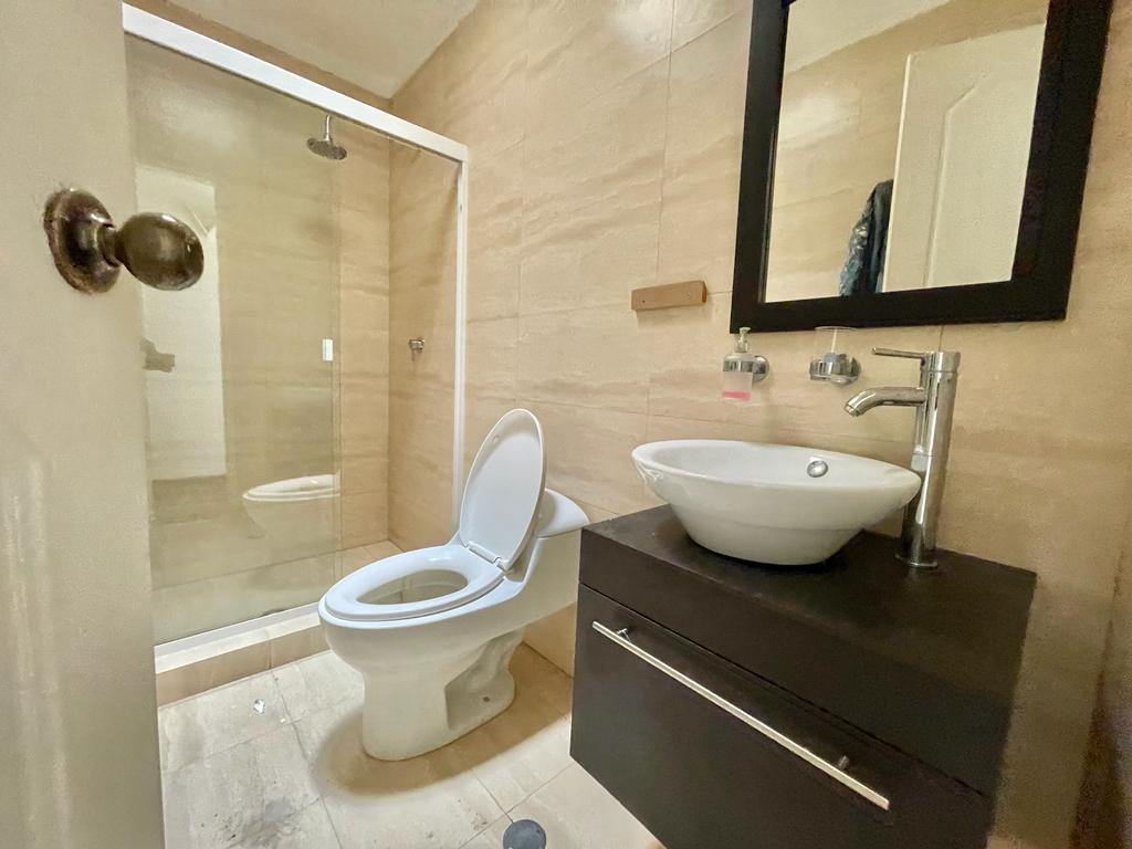 Se vende Casa/ terreno 1700m² 4h/5b/10p , Altamira - Otras fotos