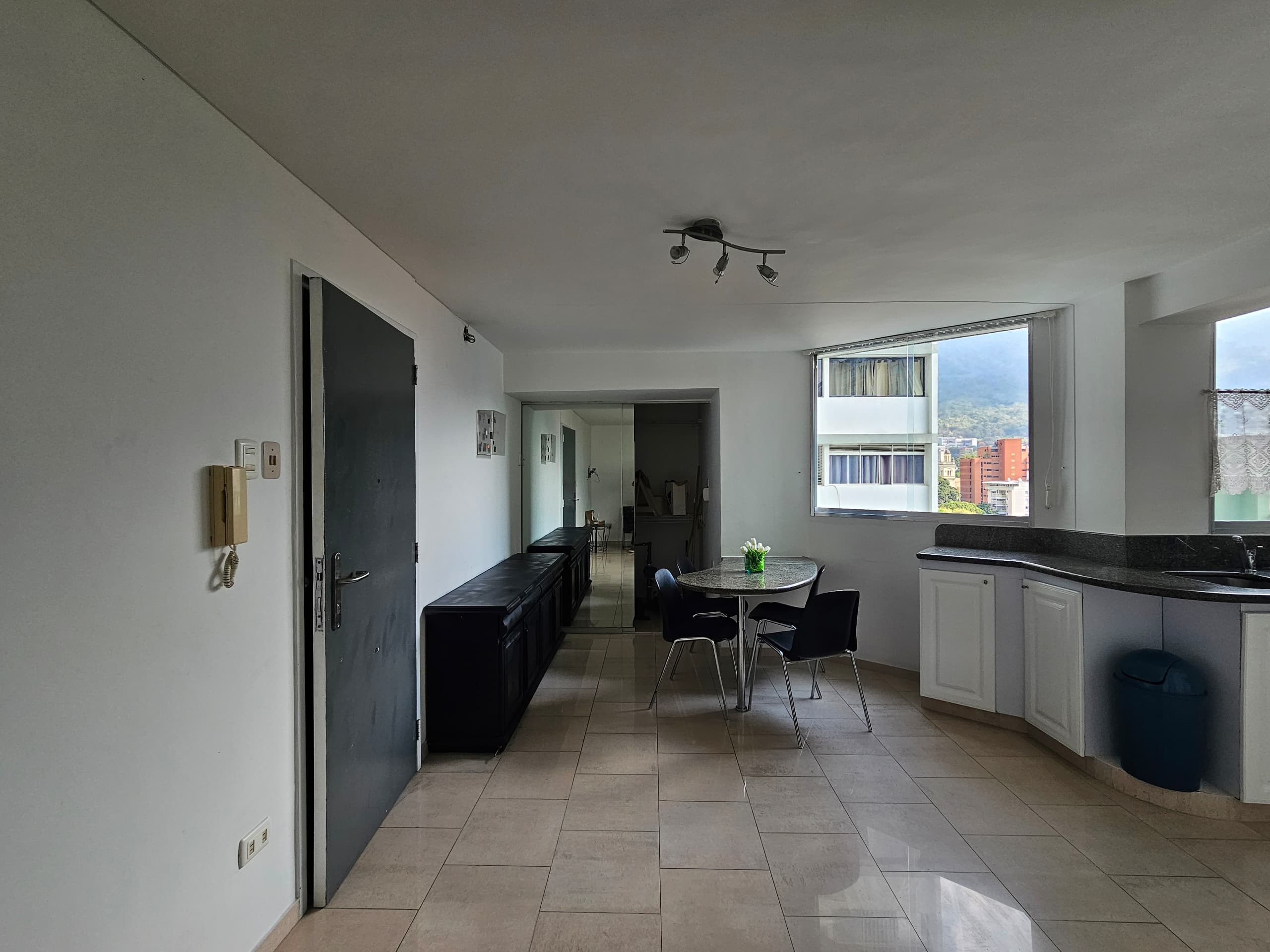 Se Alquila Apto 70m² 1h/2b/1e Los Palos Grandes - Otras fotos