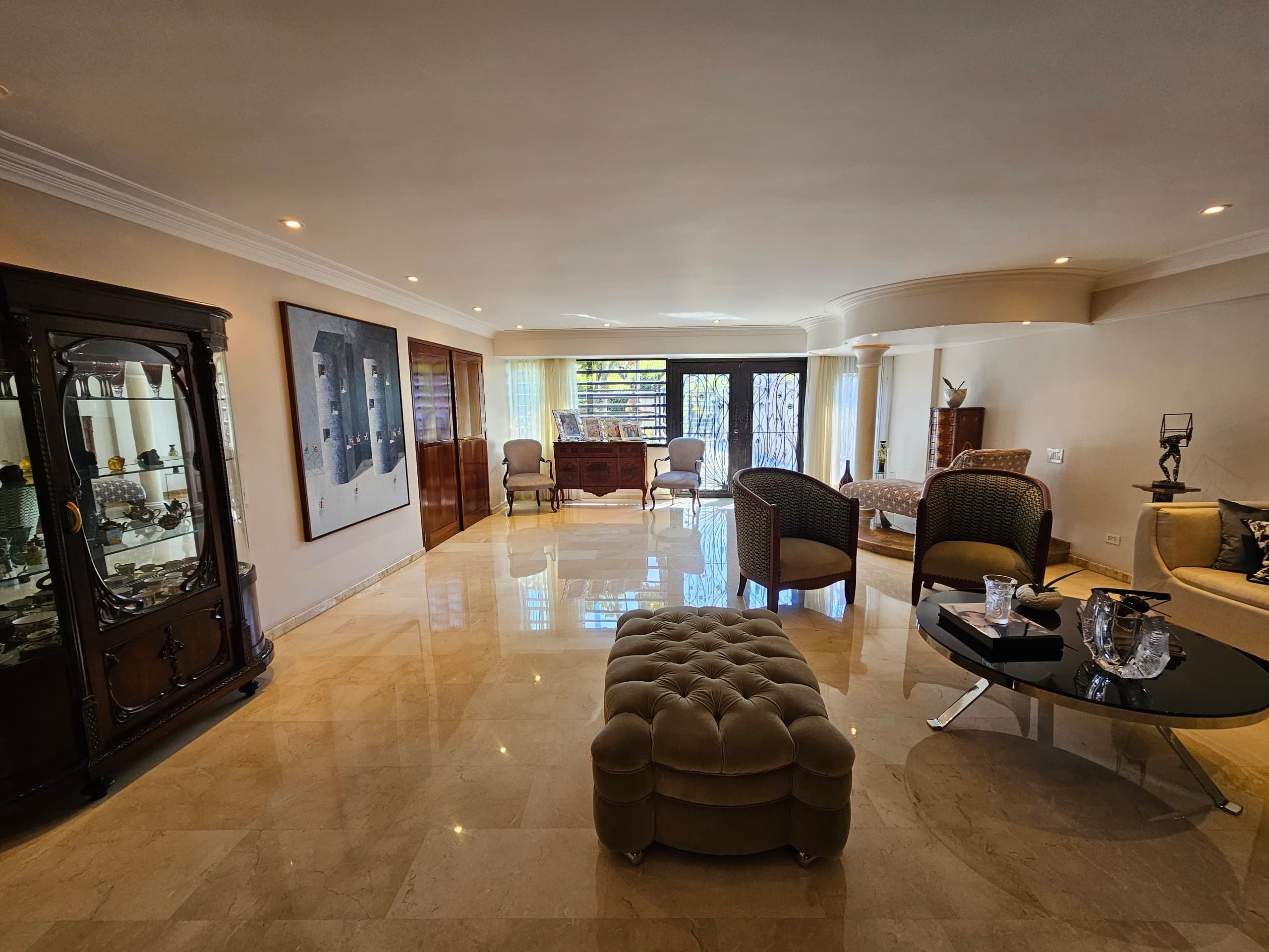 Se vende apartamento 310m² 4h+1s/5b+1s/2e Sebucan - Otras fotos
