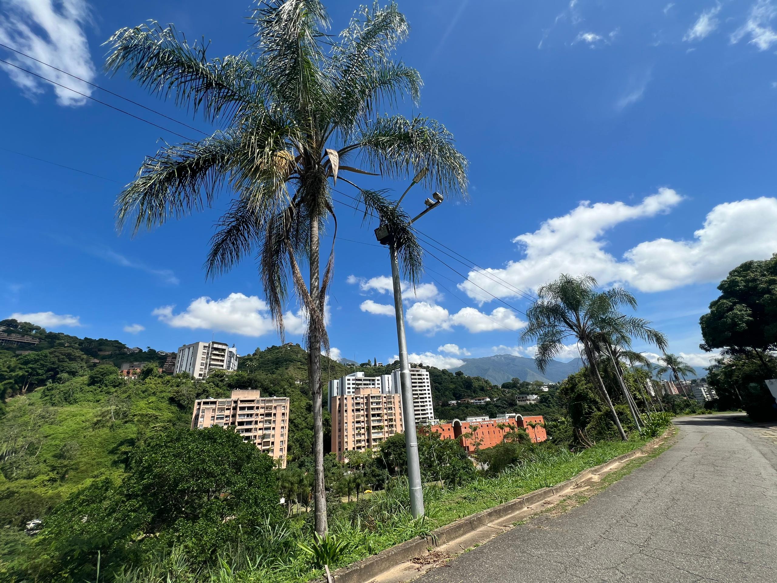 Se Vende Terreno 1850m² Cerro verde 2