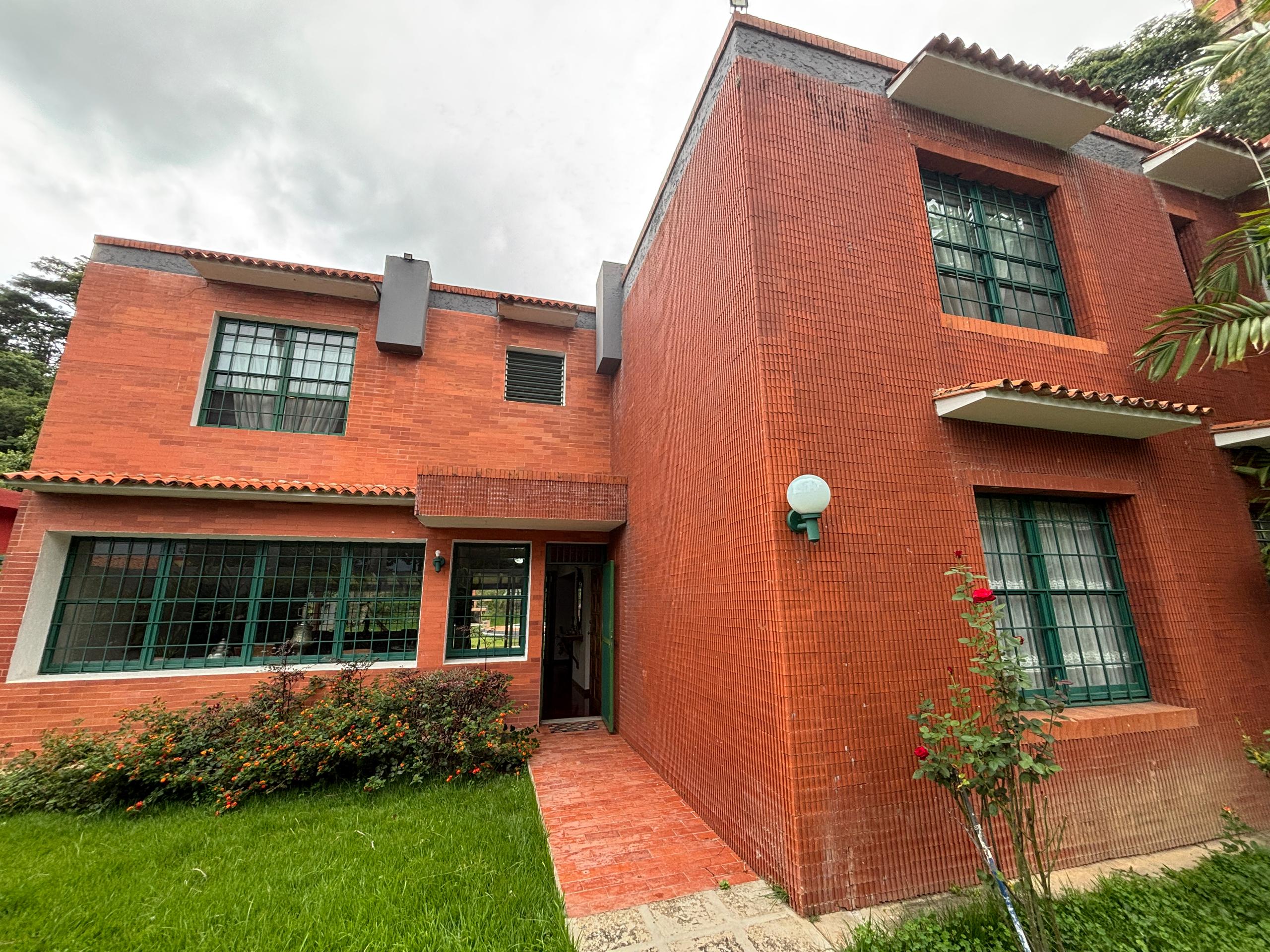 Se vende casa 902m² 4h+s/4b+s/5p Caurimare - Otras fotos