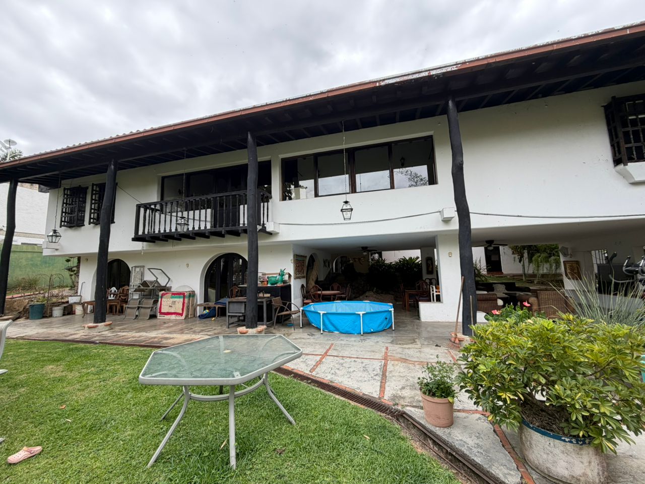 Se vende casa 1200m² 4h/4b/4p Lomas de Chuao 2