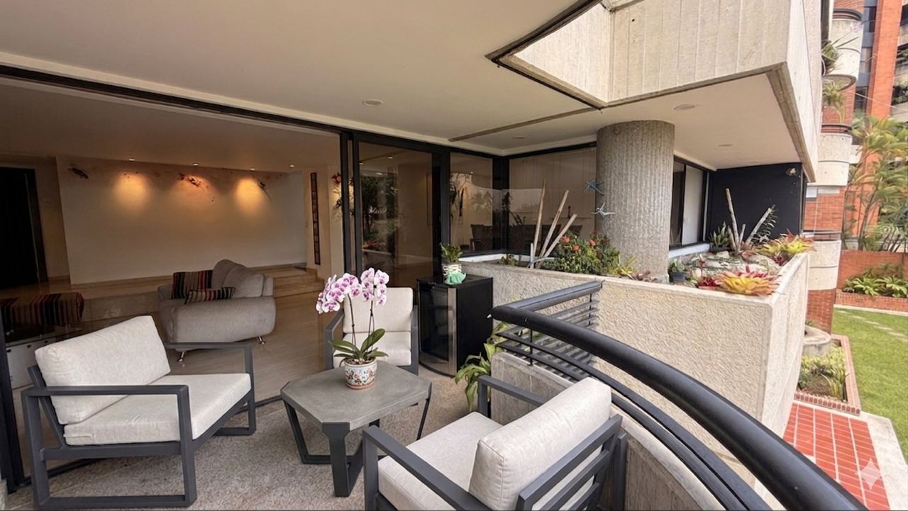 Se vende/alquila Apto 232m² 3h+s/4b+s/4p Valle Arriba - Otras fotos