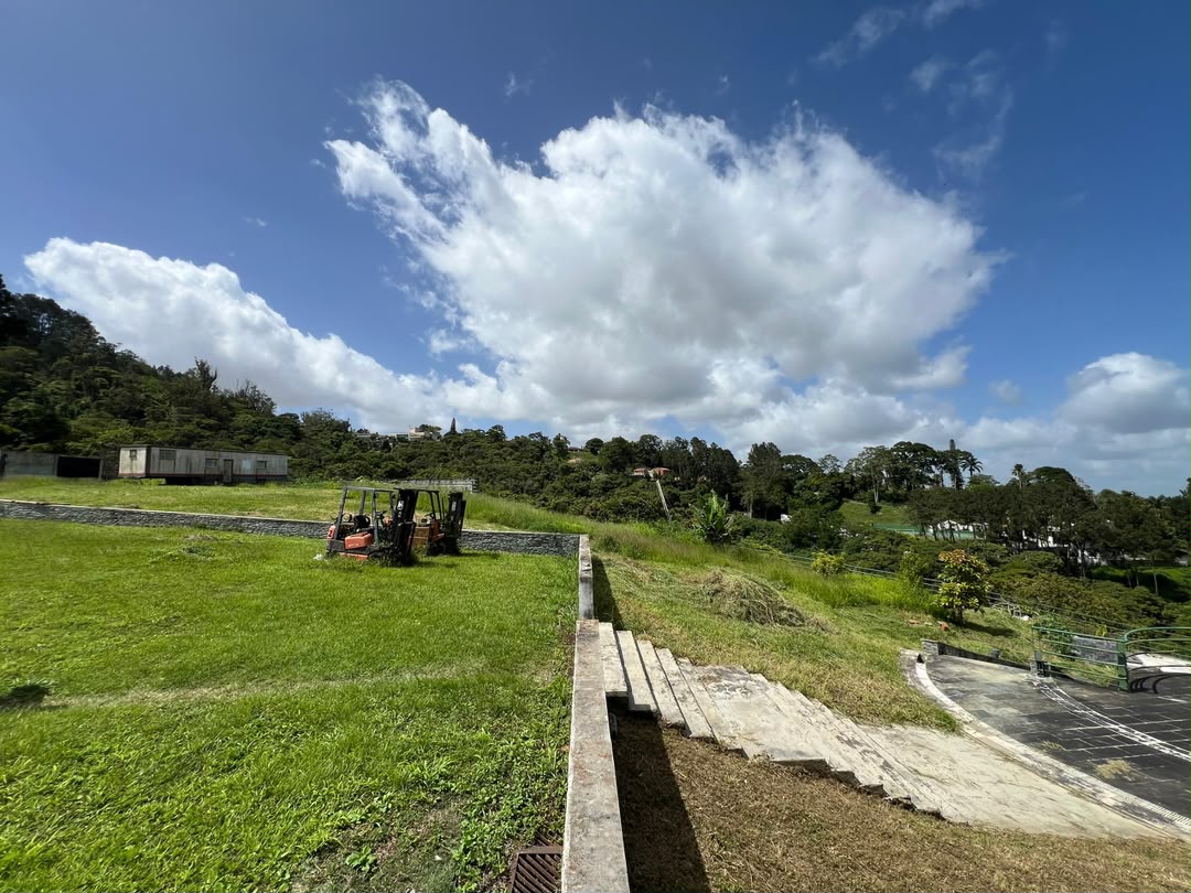 Se vende casa 4.500m² 10p La Lagunita 4