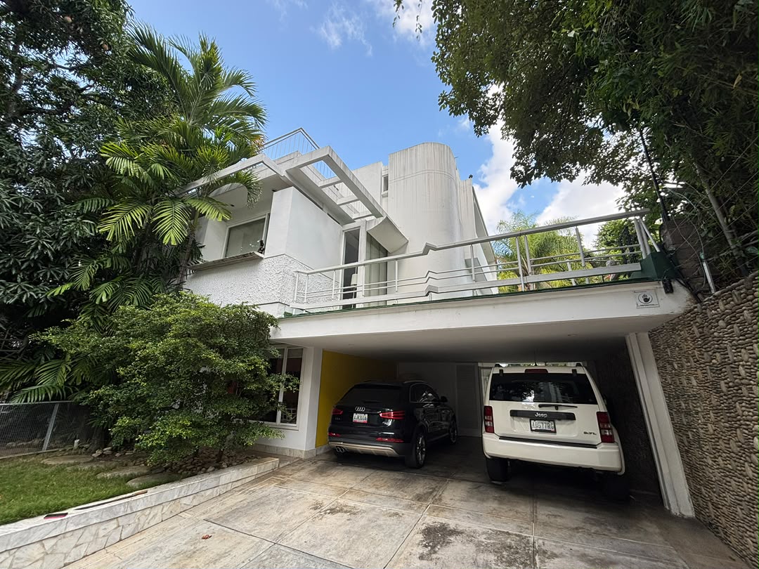 Se vende Casa 529m² 5h+s/7+s/4p San Roman - Otras fotos