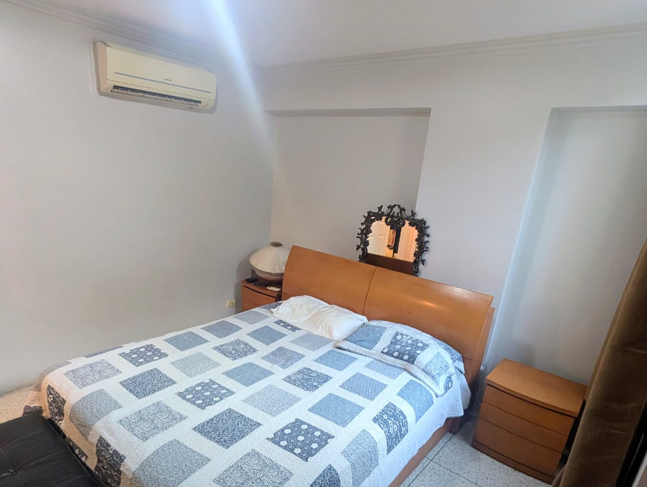 Se vende Apto 95m² 2h+s/1b+s/1p El Paraiso 5