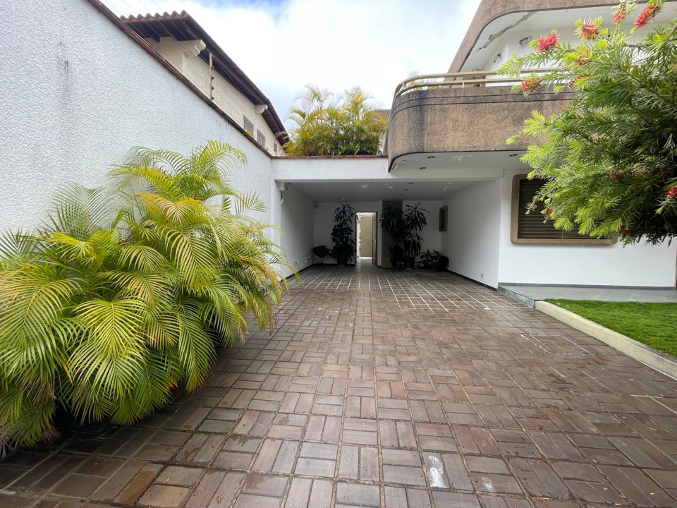 Se vende casa La Tahona 641m² - 5h+s/7b+s/4pe 4