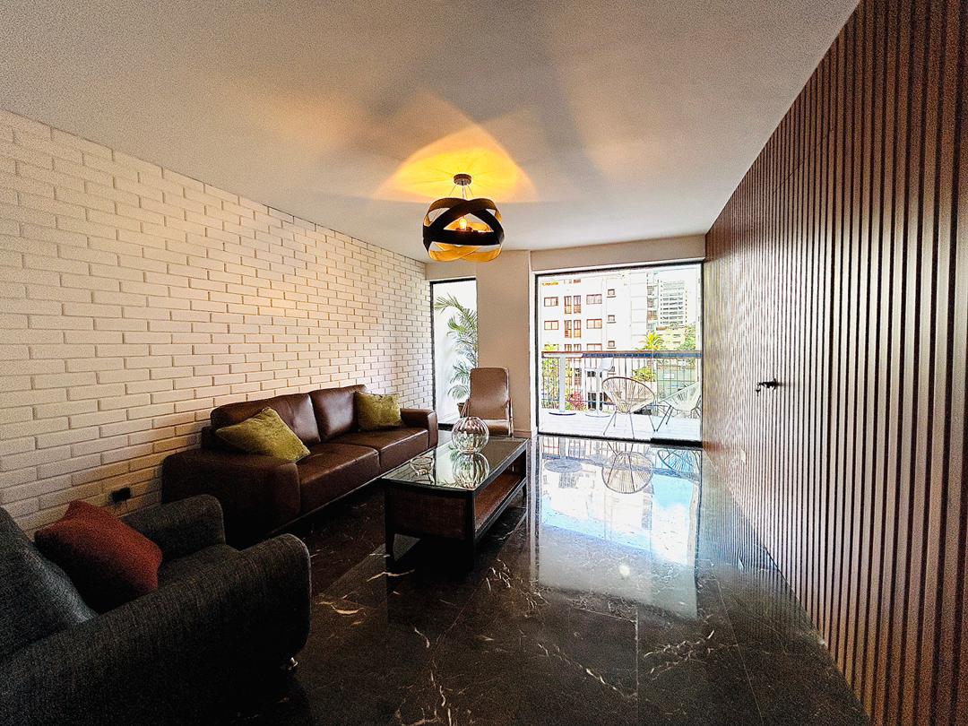 Se alquila Apto 136m² 3h/3b/1p Los Palos Grandes 4
