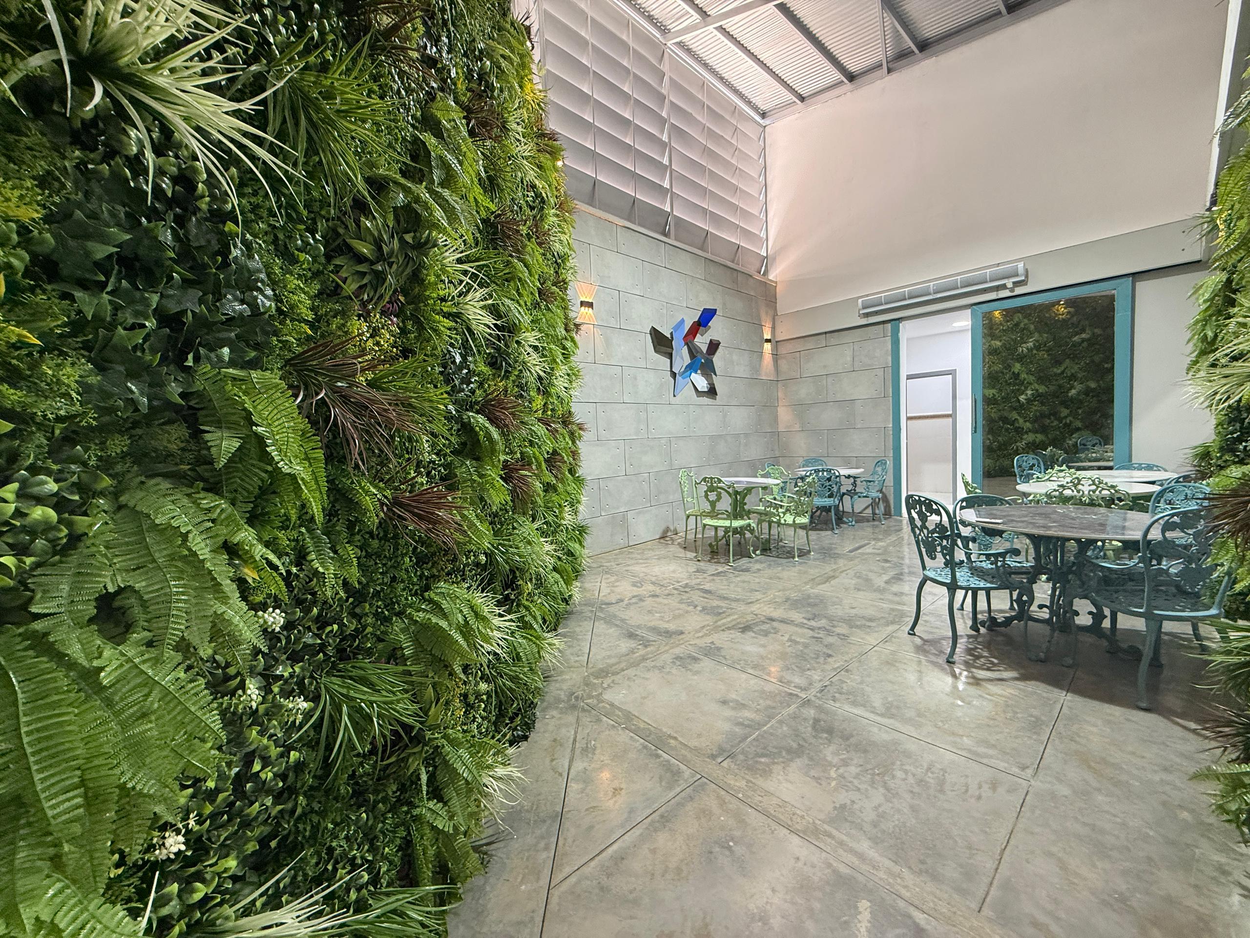 Se vende/alquila casa/terreno comercial 1588m² 16p San Roman 1