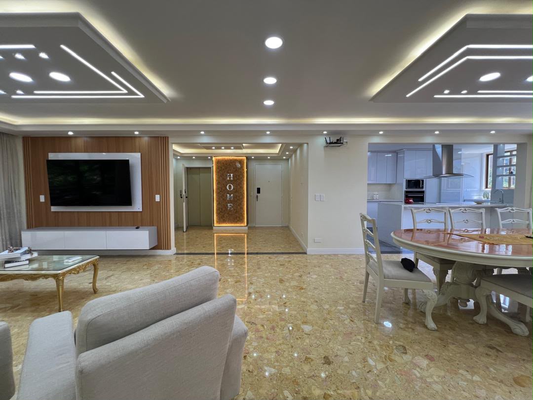 Se alquila Apto 182m² 3h+s/3b+s/2p El Rosal 5