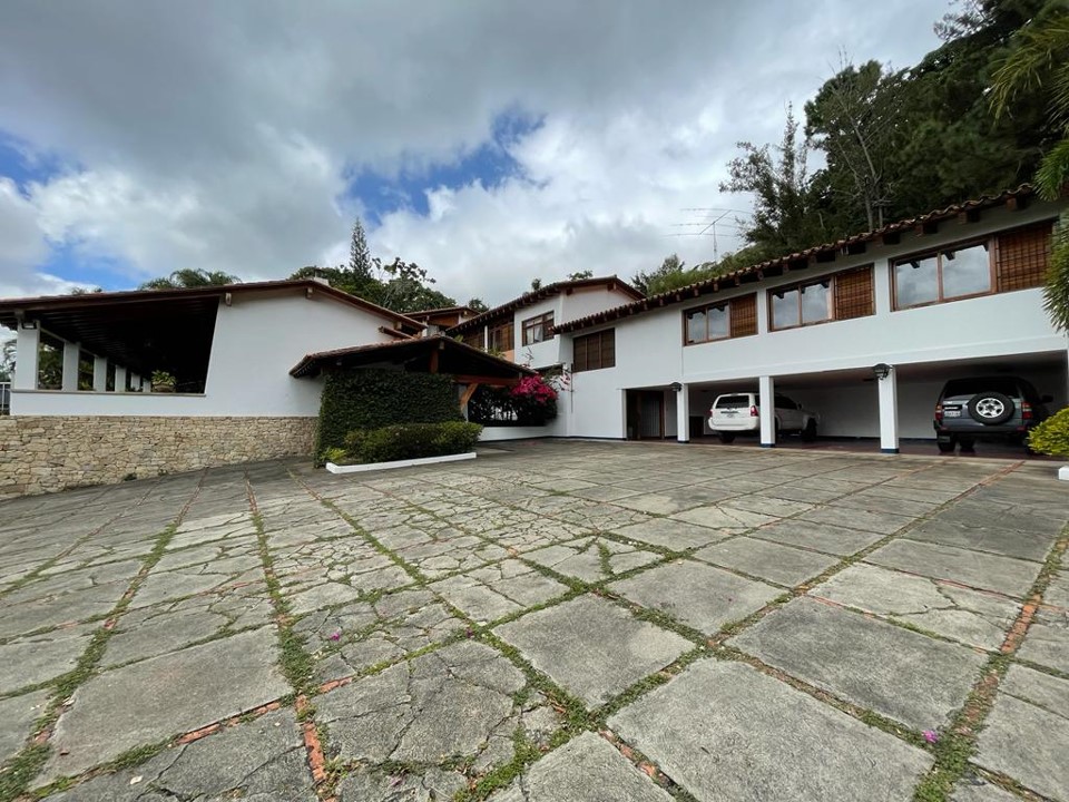 Se vende Casa 9000m² 4h/5b/20p , Los chorros - Otras fotos