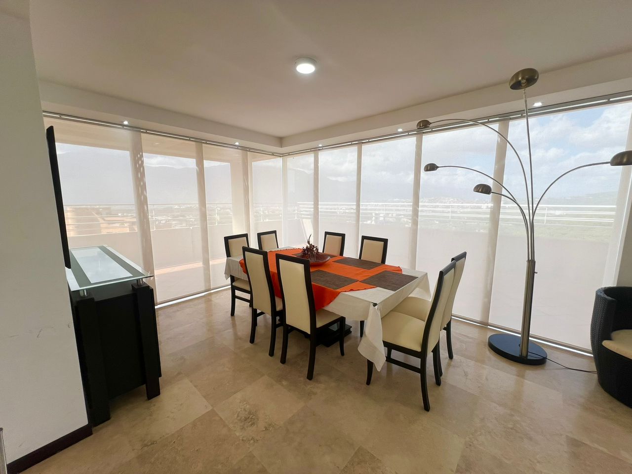 Se Vende PH 180m² 2h/ 4b/ 3e Los Naranjos - Otras fotos