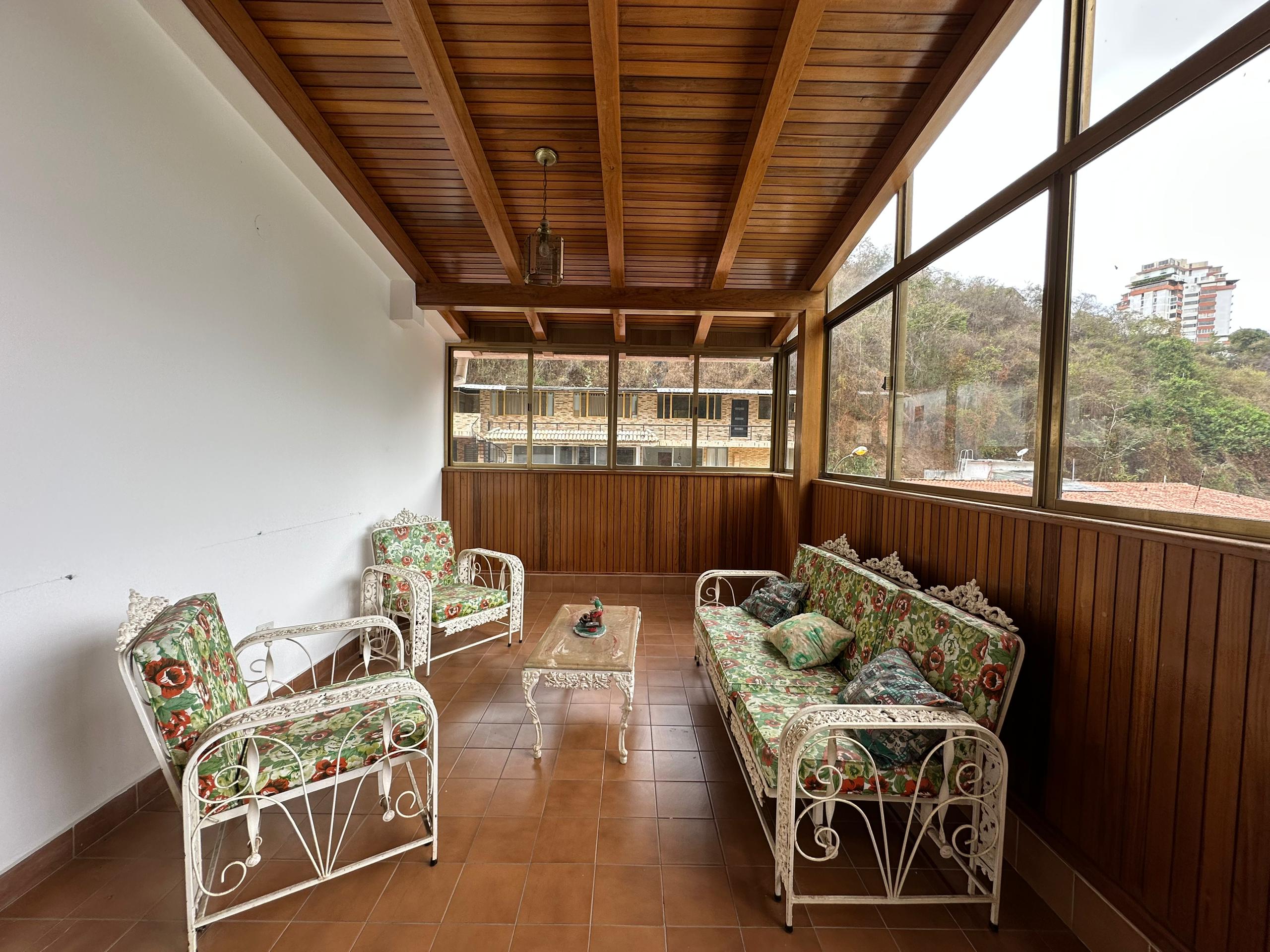 Se vende casa 520m² 4h/2b+2v/6p Colinas de Bello Monte - Otras fotos
