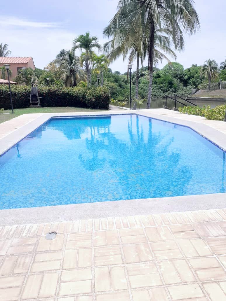 Se vende casa 196m² 2h/2b/1p Rio Chico - Otras fotos